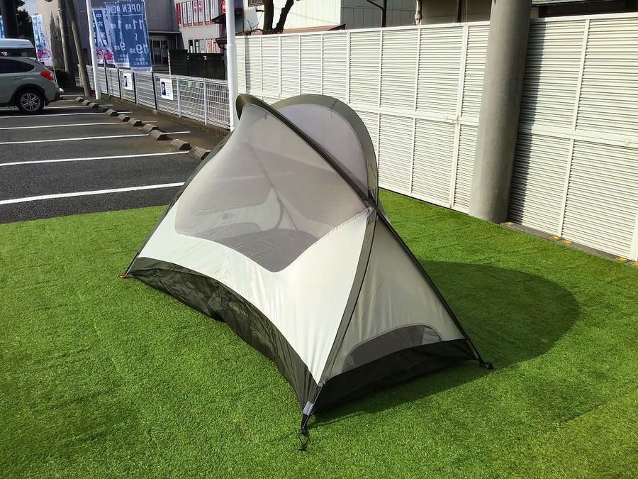 シルエットがかっこいいTHE NORTH FACE(ノースフェイス)のテフラ22をご