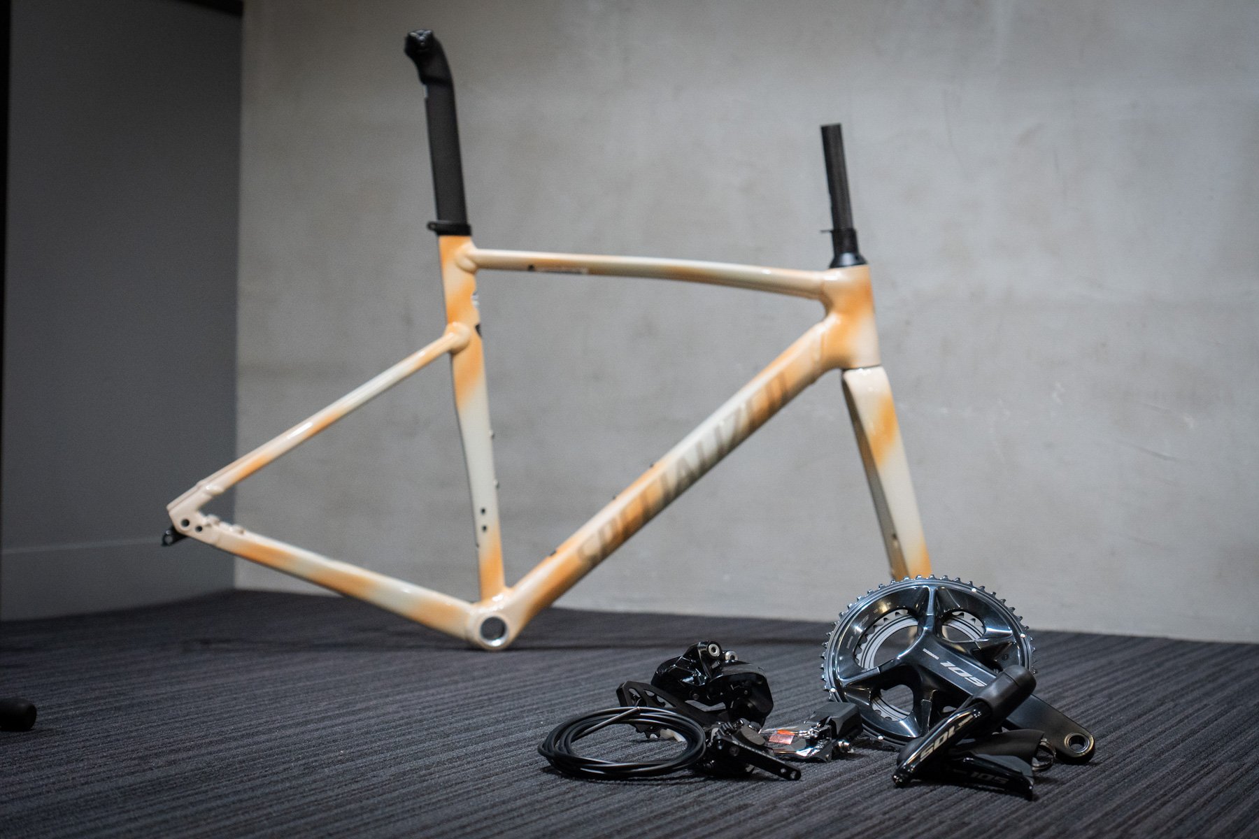 Allez Sprintにベストマッチ！新型105 Di2でフレームセットから