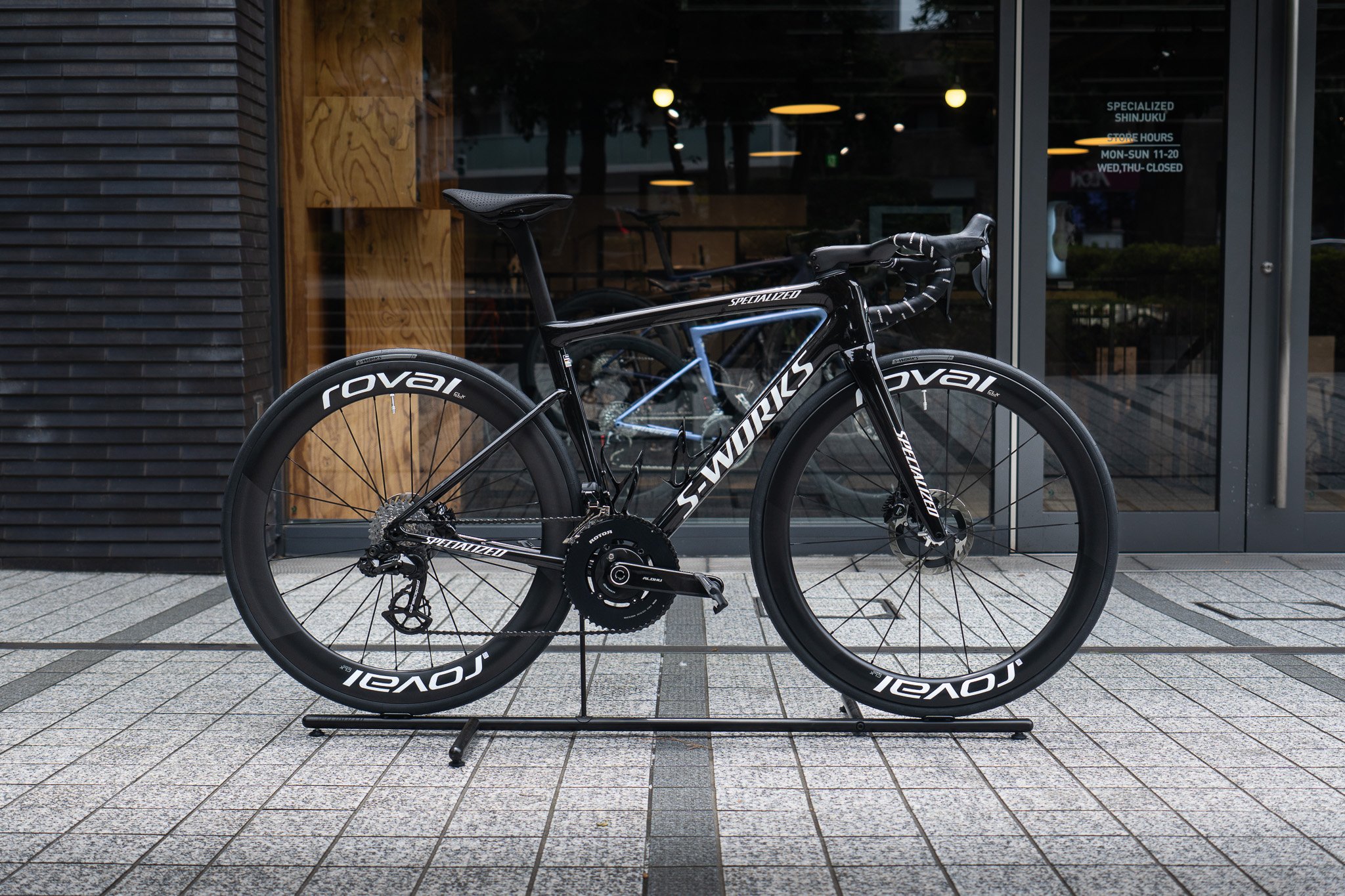 Rapide CLX ll TeamをS-Works Tarmac SL8 Project Blackにインストール