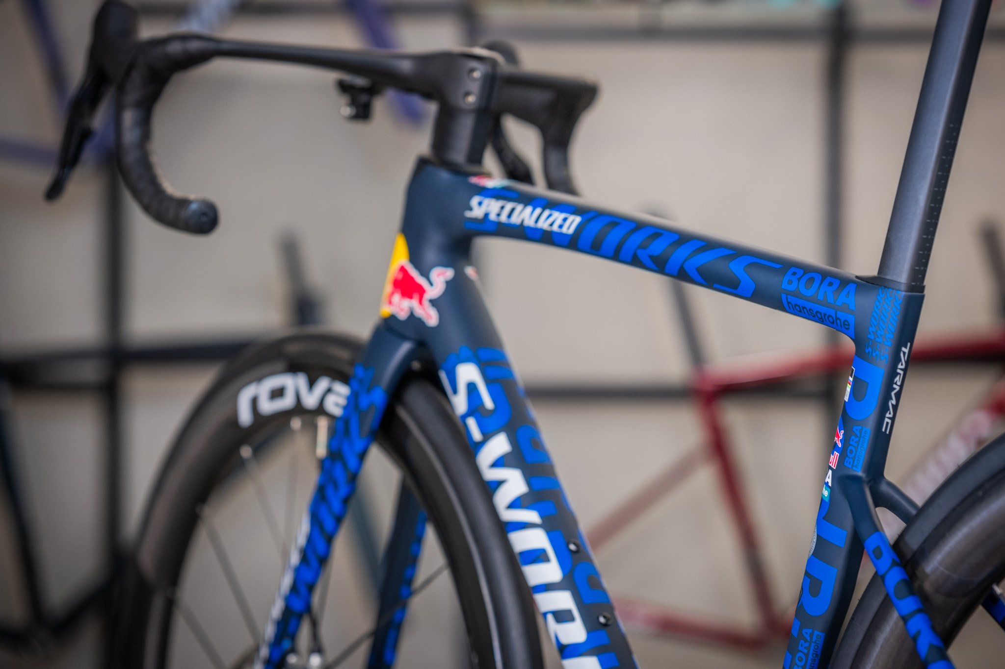 S-Works Tarmac SL8: Red Bull 2025 TdF LTD スペシャライズド 住之江