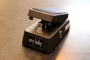01月15日 – Jim Dunlop GCB-95 Crybaby トゥルーバイパス改造 LEDを