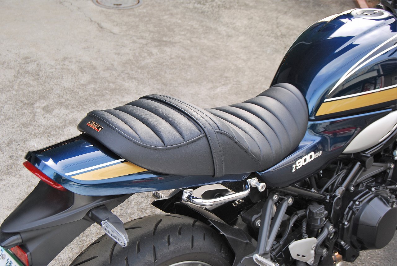 25 Z900RS 段付きシート Bタックロール （オールタック）｜K＆H