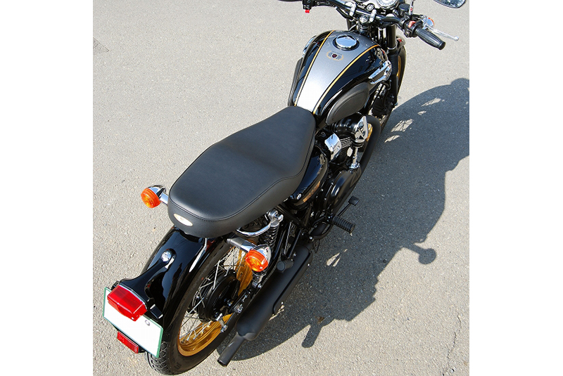 W800 MEGURO K3 ミディアムシート