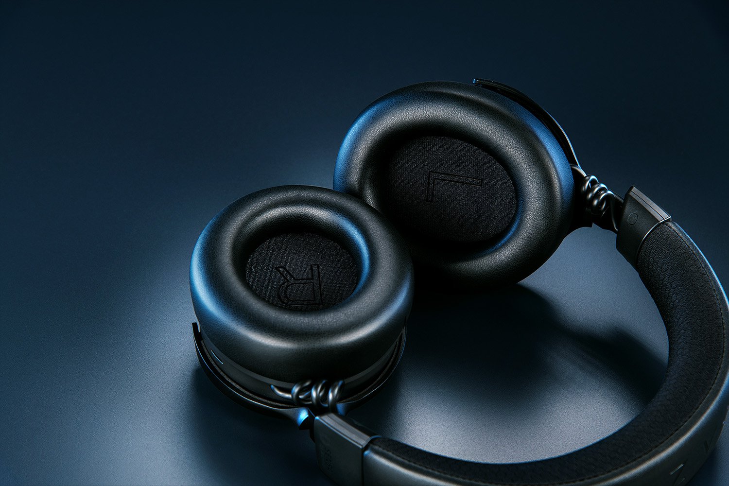 Razer Kraken V4 Pro ワイヤレスゲーミングヘッドセット コントロール