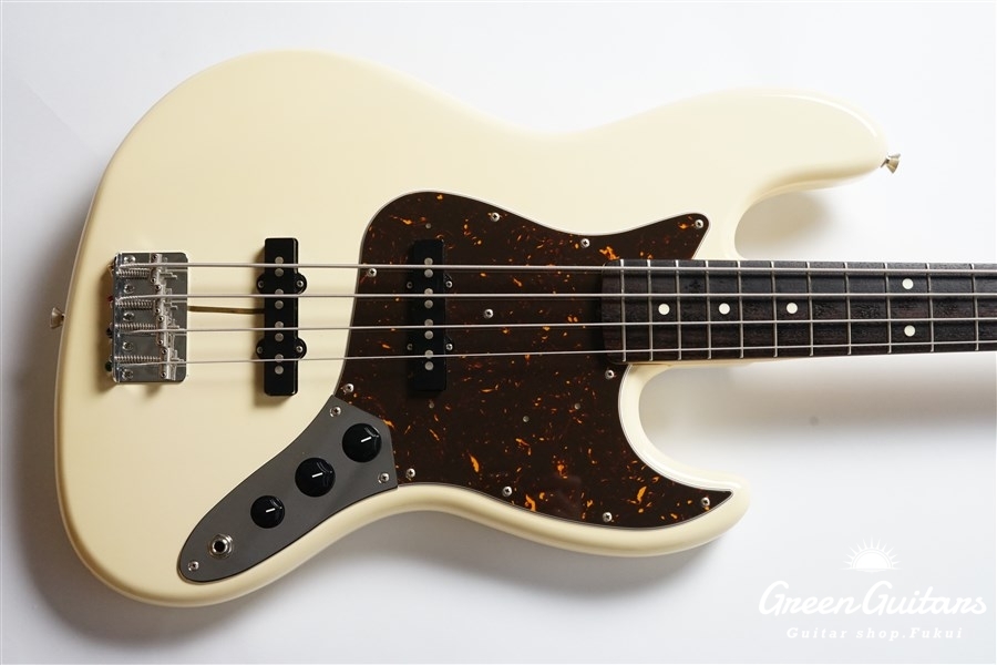 Fender JAPAN JB62 - Vintage White | Green Guitars Online Store
