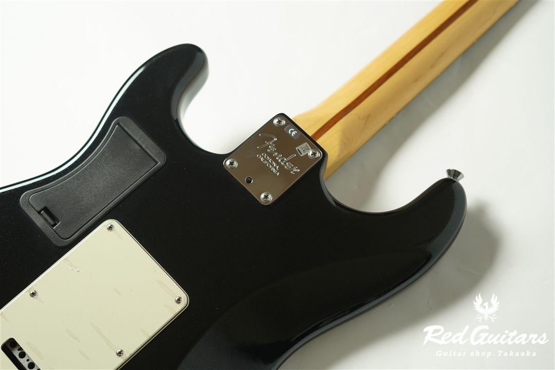 Fender American Deluxe Stratocaster Plus HSS - Mystic Black | Red