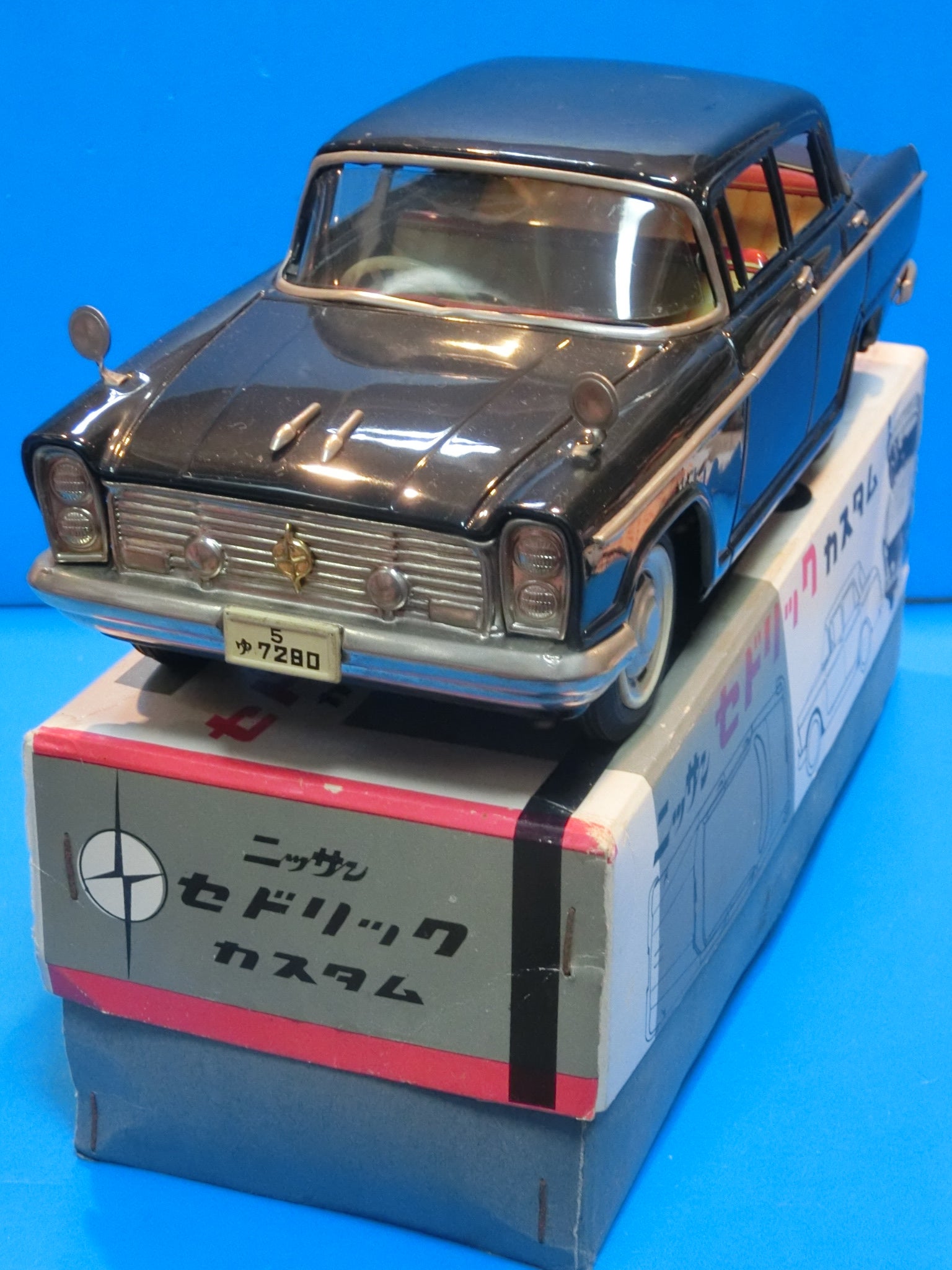 ☆1961年イチコー縦目のセドリック カスタム ～ ブリキ自動車