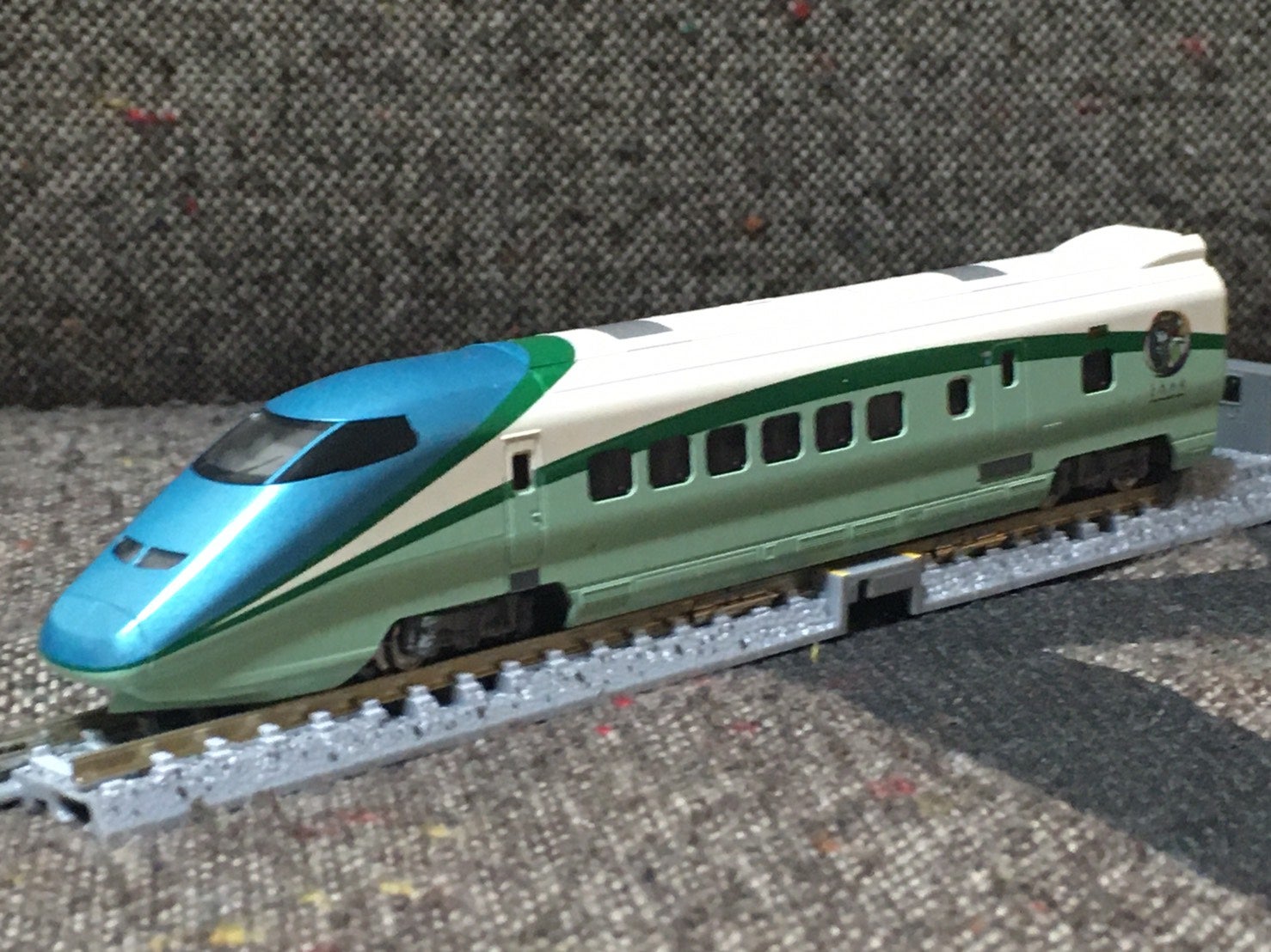 ROUNDHOUSE(KATO) 10-937 E3系700番台 山形新幹線とれいゆつばさ | か