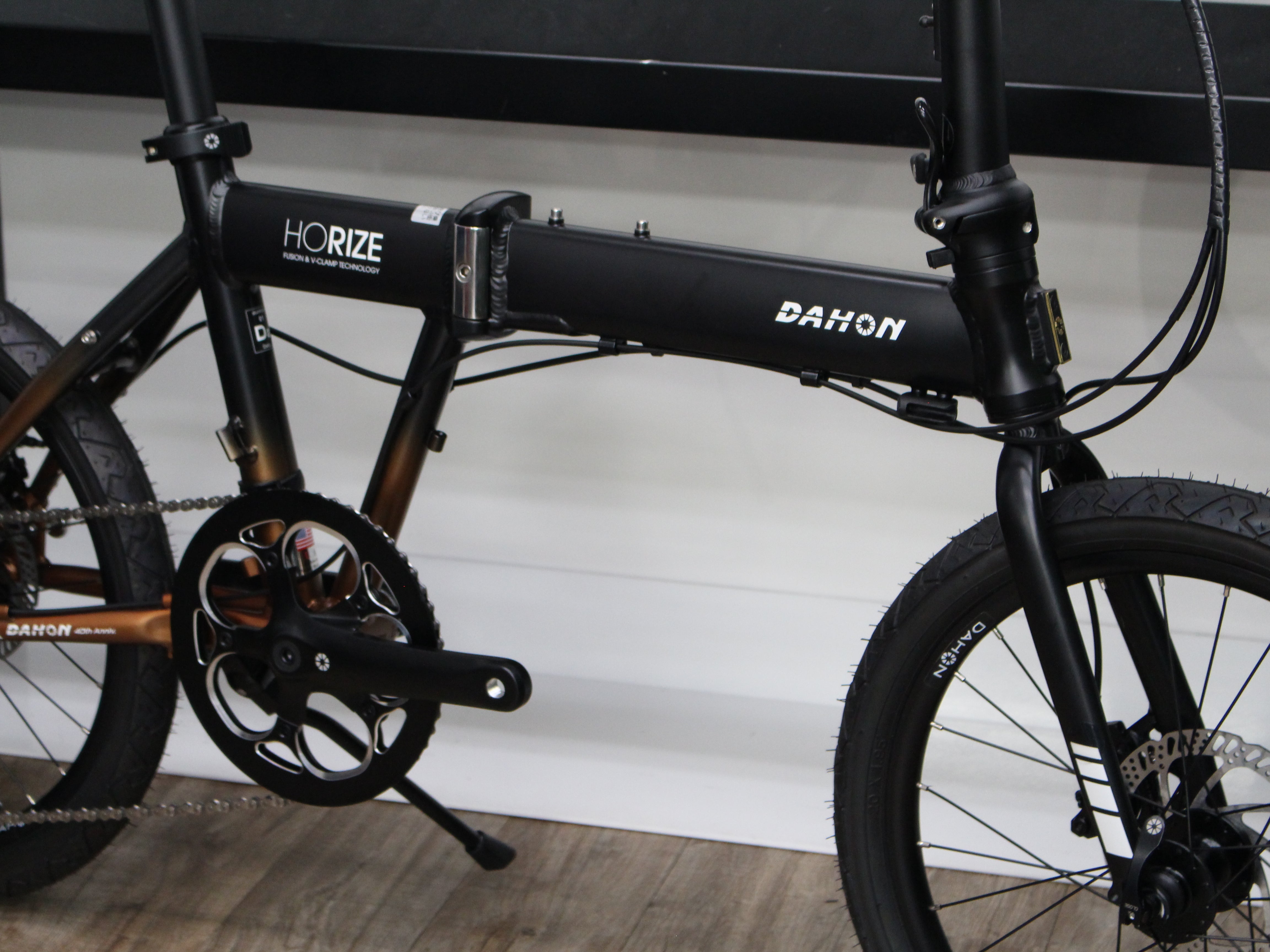 人気モデルの限定カラー！DAHON HORIZE DISC LIMITED | 伊丹のカンザキ