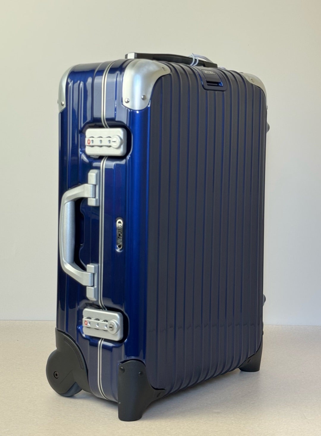 RIMOWA リンボシリーズ 廃盤 | Smart RIMOWA リモワ専門店 店長日記