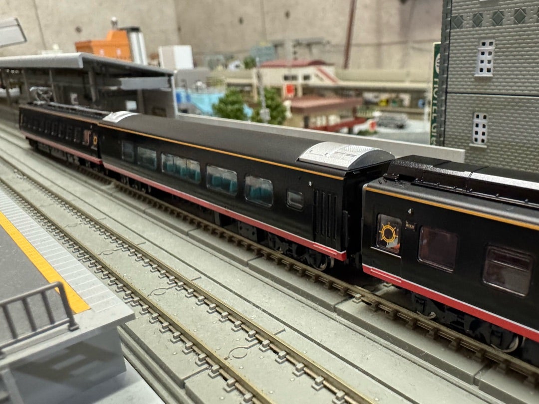 マイクロエース「伊豆急2100系リゾート21黒船電車・新ロゴマーク