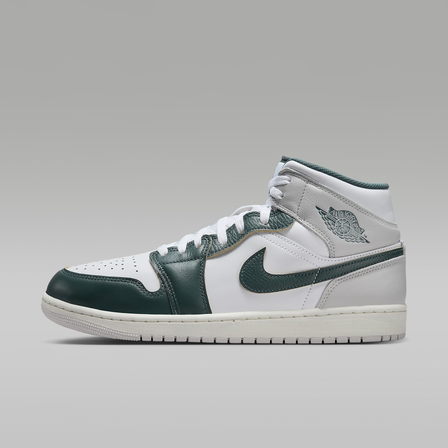 NIKE公式】エア ジョーダン 1 MID SE メンズシューズ.オンラインストア