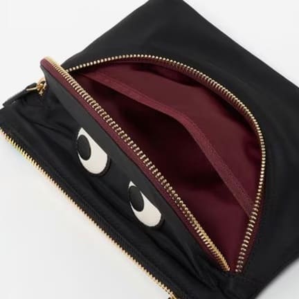 ANYA HINDMARCH＞EYES ドローストリング ポーチ